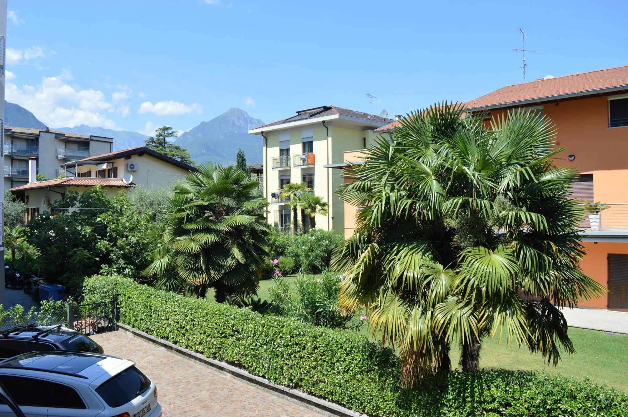 Appartement Balcone Sul Lago Riva del Garda Buitenkant foto